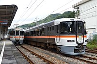 快速さわやかウォーキング号 （2016年10月 身延駅）