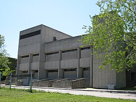 Stephen Leacock Collegiate Institute.JPG