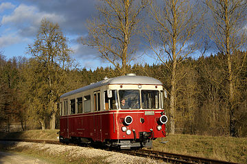 Wagon motorowy T33 na szlaku