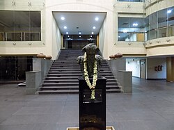 Skulptaĵo de Tagore en la ICCR