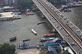 Reges Treiben auf dem Fluss in Bangkok