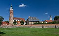 Mittelalterliche Stadtbefestigung mit der St.-Stanislaus-Kirche