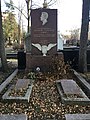 Grabstein Andrei Petrow-Sergejews, Nowodewitschi-Friedhof, Moskau