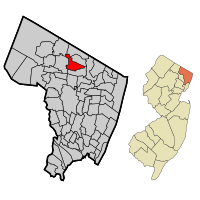 Location of Woodcliff Lake in Bergen County highlighted in red (left). Inset map: Location of Bergen County in New Jersey highlighted in orange (right).