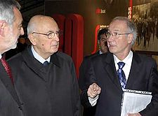 Luigi Nicolais, primo a sinistra, in compagnia di Giorgio Napolitano e Luigi Biggeri, Presidente dell'ISTAT, 29 novembre 2006