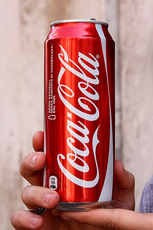 Français : Une cannette de Coca-Cola italienne...