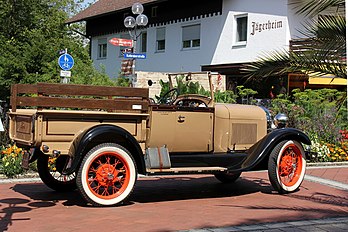 Une Ford A pick-up, modèle 1928. (définition réelle 4 592 × 3 061)