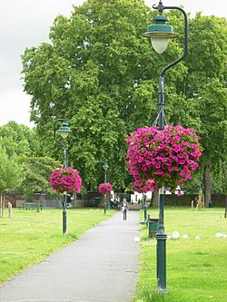 Geraldine Mary Harmsworth Park - geograph.org.uk - 492856.jpg