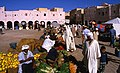 Piață în Ghardaia[7],[8],[9], oraș berber mozabit, capitala regiunii Mzab, în Algeria