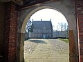 Vorburg mit Blick auf das Haupthaus