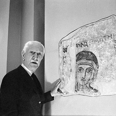 Professor Kazimierz Michałowski posing with Saint Anne]], a 1960s agency picture uploaded to Commons thanks to MNW