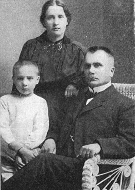 Пастор В. Койвулайнен с семьёй. Фото 1910-х годов