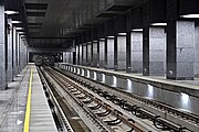 Station hall and platform