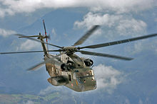 Heer CH-53G flying in the Alps, 2005 Mittlerer Transporthubschrauber CH 53 G.jpg