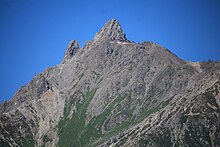 槍ヶ岳と槍ヶ岳山荘（岐阜県高山市）