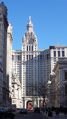 Manhattan Municipal Building, WNYC's home from 1924 to 2008 Municipal Building.jpg