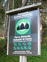 Informační tabule přírodního parku Drei Zinnen
