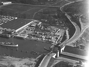 Skansbron och Fredriksdal på 1930-talet.