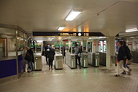 Ticket barriers, 2016