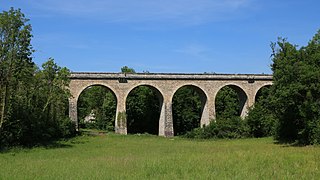 Le viaduc de Saclas.