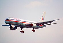 12bn - American Airlines Boeing 757-223; N697AN@MIA;31.01.1998 (5619066584).jpg