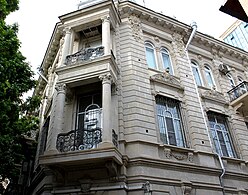 Aşurbəyov-Haus 2010