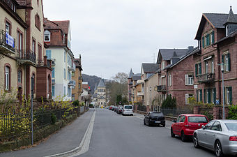 Frühlingstraße, Blick vom Ostenende nach Westen