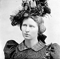 Belle Adams, fotografie pro Victoria Police Department, 1898