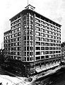 Carsons, Pirie, Scott & Co. Building, Chicago, Louis Sullivan (1899-1904).
