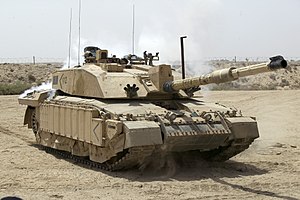 Основной боевой танк Challenger 2 патрулирует близ Басры, Ирак MOD 45148325.jpg