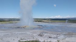 Файл: Clepsydra geyser 20190715 111455 VID.webm