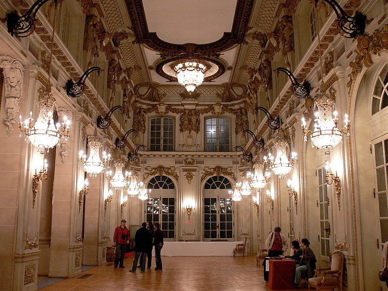 800px F54 Nancy Opera Foyer