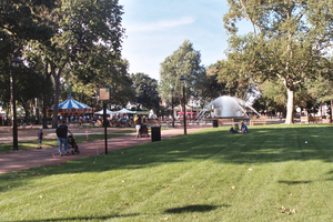 Franklin Square at 5th Street and Vine, Philad...