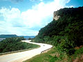 De Great River Road die van noord naar zuid, door tien staten de route van de Mississippi volgt.