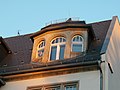 Berliner Holzkastendoppelfenster in Dachgaube mit gebogener Stirnwand [3]