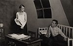 Scenfoto från 1928: Göta Hoving och Sven Miliander i "Hoppla vi lever!".
