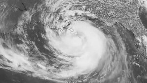 Файл: Hurricane Isaac 2012.ogv