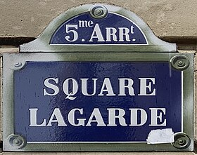 Voir la plaque.