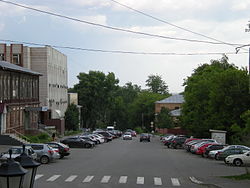 Улица Свердлова: вид от площади Оружейников в сторону Интернационального переулка