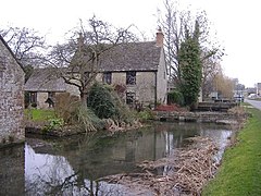 The River Thames, Ashton Keynes - geograph.org.uk - 324593.jpg