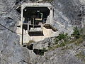 Bergstation, vor dem Felsabbruch Haupteingang zum Werk