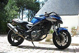 Cagiva V-Raptor 650 (2001)