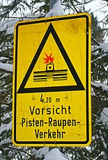 Warnhinweis Vorsicht Pisten-Raupen-Verkehr