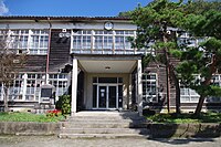 旧粟野中学校中央口