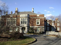 Hobart Manor at William Paterson University in Wayne