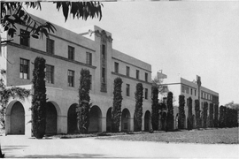 Arms and Mudd Laboratories in 1944