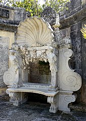 Banc du patio au coquillage