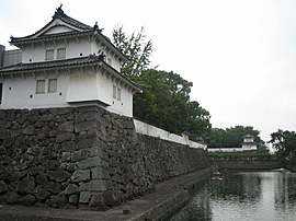 府内城跡（丸二重櫓・宗門櫓と東丸着到櫓）