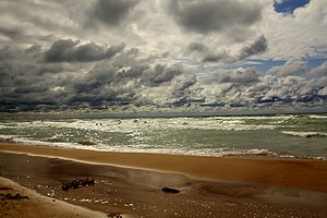 جھیل مشی گن from the beach at Harbert