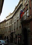 Měšťanský_dům_U_Železných_dveří,_U_dvou_jelenů_o_jedné_hlavě_(Staré_Město),_Praha_1,_Jilská,_Michalská_18,_Staré_Město.JPG